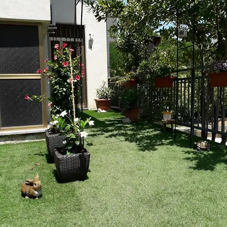 House Apartment *
