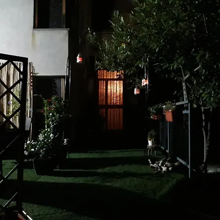 House Apartment *